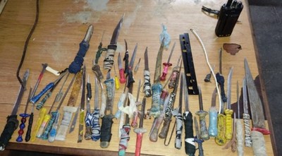 Requisa en cárcel de Concepción permitió incautar una gran cantidad de armas blancas