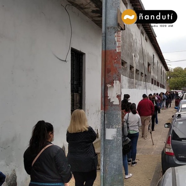 Cantidad de vacunas Moderna al límite en el Fomento de Barrio Obrero | Ñanduti
