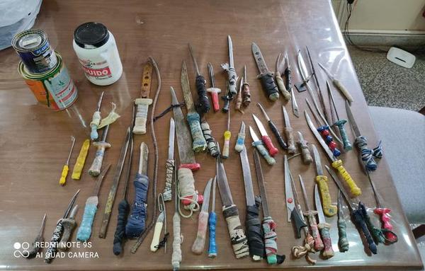 Penal de Concepción: decomisan gran cantidad de armas blancas