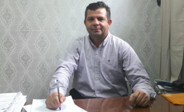 Imputan a profesor sindicado de abofetear a su alumnito