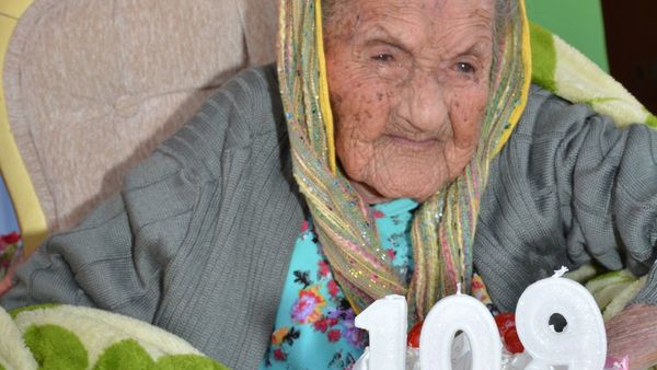 Abuela bailarina de Capiibary cumplió 109 años
