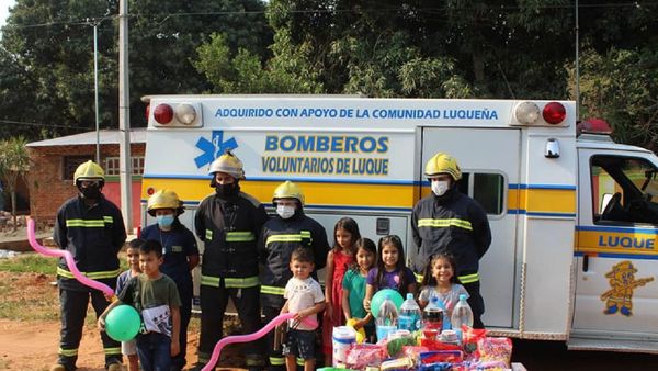 Bomberos de Luque apelan a la solidaridad para agasajar a niños