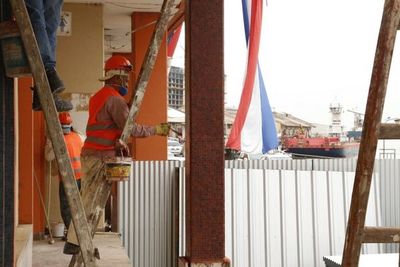 Ojeguerekóta puerto-pe tenda cultural ha oñemyatyrõhína - ABC Remiandu - ABC Color