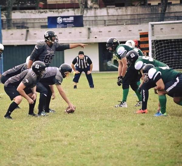 El fútbol americano busca ganar terreno en el país | El Independiente