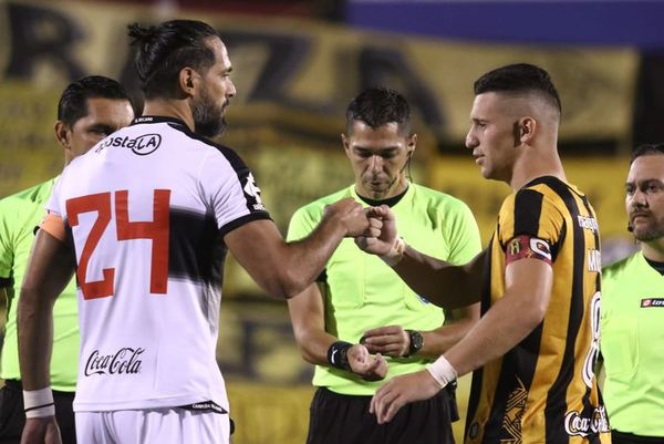 Díaz de Vivar en el clásico más añejo - Fútbol - ABC Color