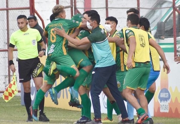 Crónica / ¡Sastreño pasa y hace historia en Copa Paraguay!