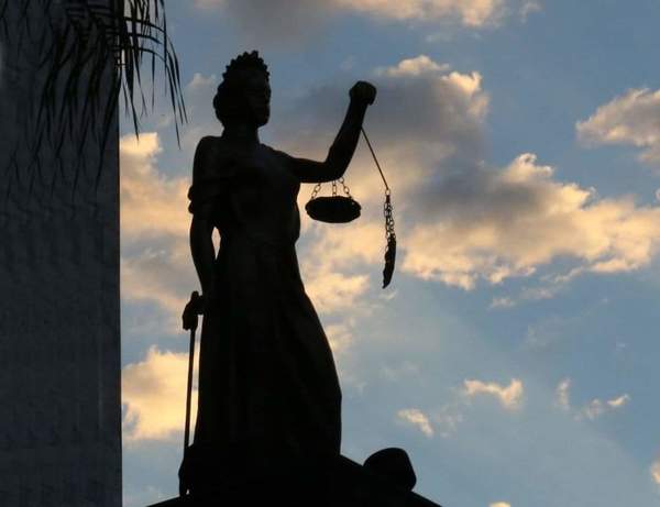 Amigos de Cartes fuerzan maniobra judicial | El Independiente