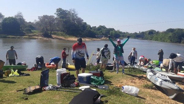 El kayak, un deporte adictivo que combina destreza y deseos de aventura