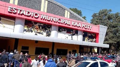 Vacunatorio de  Obligado   fue desalojado por torneo de básquet