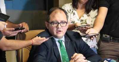 La Nación / Denuncian a camioneros ante Fiscalía