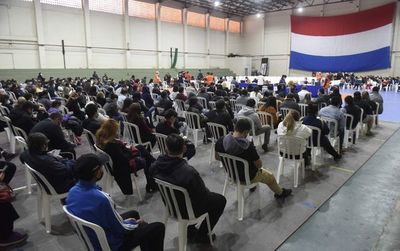 Anticovid: Salud Pública se quedó sin vacunas Moderna dejando a cientos a la espera de más dosis - Nacionales - ABC Color