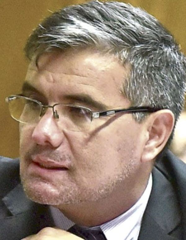 Diputado liberal afirma que también hay dinero subterráneo en el fútbol - Nacionales - ABC Color