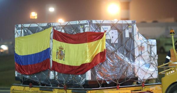 Lotes de AstraZeneca y Coronavac arribaron al país