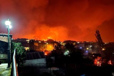 Evacuado el campo de refugiados al norte de Atenas por los incendios - Mundo - ABC Color