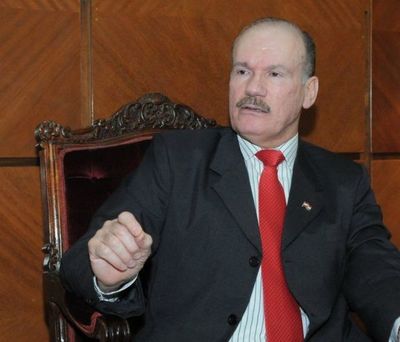 Ex uniformados también tienen cupos de oro en binacionales