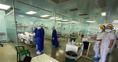 La Nación / Contagios e internados siguen con leve descenso