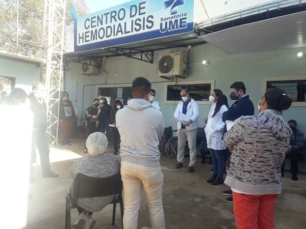 Con pésimo servicio, sanatorio privado seguirá realizando hemodiálisis a asegurados del IPS - La Clave