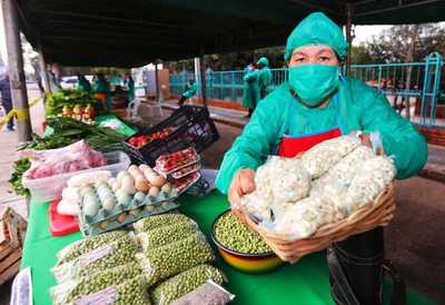 Productores recaudaron más de G. 140 millones mediante ferias de la Agricultura Familiar Campesina | .::Agencia IP::.