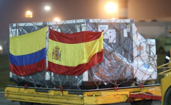 Llegaron más de 260 mil vacunas donadas por España y Colombia