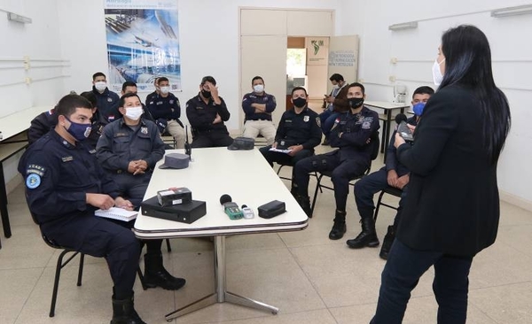 Diario HOY | Oficiales son capacitados para operativo contra la polución sonora