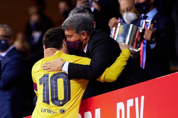 Joan Laporta fundamenta la salida de Lionel Messi del Barcelona