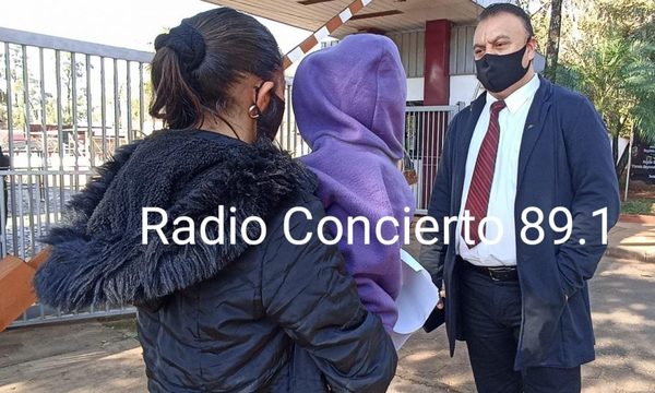 Una mujer afirma que fue violada por un grupo de hombres
