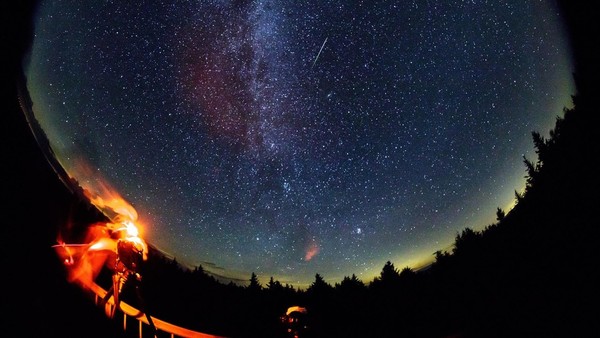 ¡Lluvia de Perseidas! Dónde y cuándo ver la lluvia de meteoros más esperada del verano