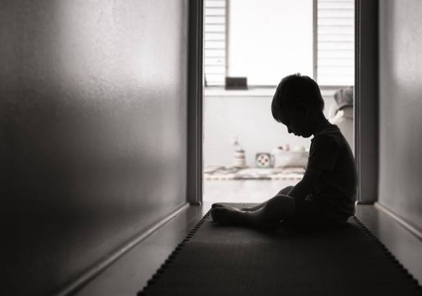 Diario HOY | Imputan a una mujer por maltratar a su hijo de 4 años