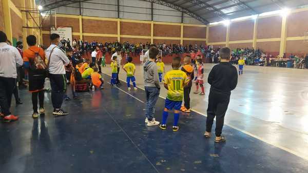 Torneo de fustal “SIN RESTRICCIONES” en Ciudad del Este