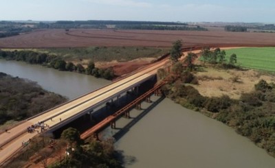 Anhelado puente que une a Minga y Los Cedrales fue inaugurado
