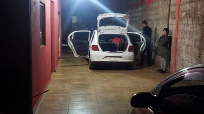Atacan a tiros una casa y un vehículo en Pedro Juan Caballero