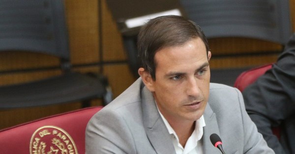 La Nación / Rasmussen dice que existe una clara agenda para generar caos y anarquía en el país