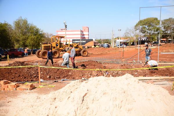 Refaccionan plaza del mercado de abasto de CDE