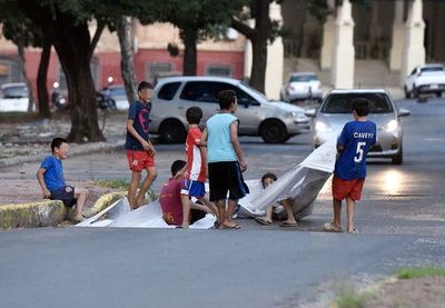 Más de un millón de niños y adolescentes están en situación de pobreza en Paraguay - Nacionales - ABC Color