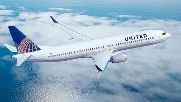 United Airlines exigirá vacunación anticovid a sus empleados
