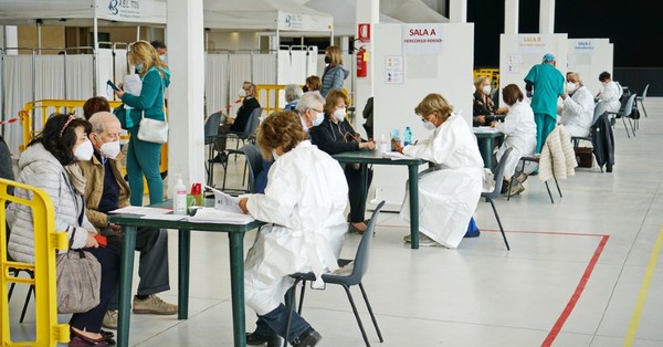 Hackers bloquean el sistema de reserva de citas para vacunarse con el Covid-19 en Italia - SNT