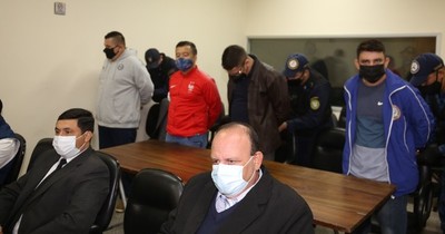 La Nación / Se inició juicio oral contra policías acusados por tráfico de drogas