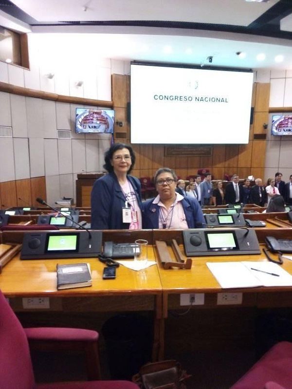 Consternación por fallecimiento de presidenta de asociación de pacientes con cáncer - Nacionales - ABC Color
