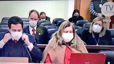La impasible mirada de míster Skaret