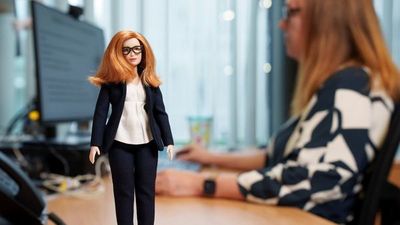 Barbie dedica una pelirroja muñeca a Sarah Gilbert
