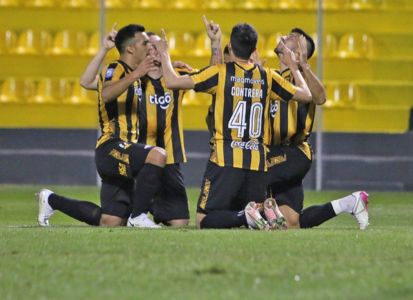 Paliza aborigen en el clásico más añejo