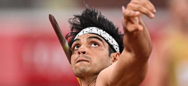 India logra su primer oro olímpico en atletismo con Chopra en jabalina
