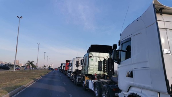 Lamentan que tilden de ‘extorsionadores’ a camioneros: “Eso delata que no gusta la transparencia” | Ñanduti
