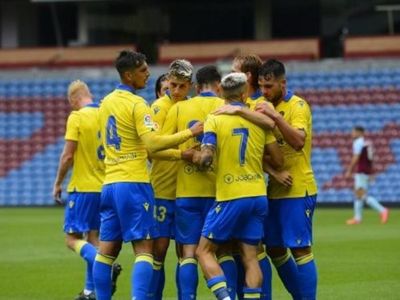 Santiago Arzamendia, ausente en el último amistoso de Cádiz - Fútbol Internacional - ABC Color