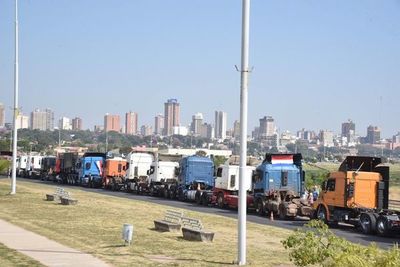 Ley de Fletes: “Fijación de un precio mínimo debe analizarse con mucho cuidado, ser justificado y no ser discriminatorio”, dicen desde Conacom - Enfoque económico - ABC Color