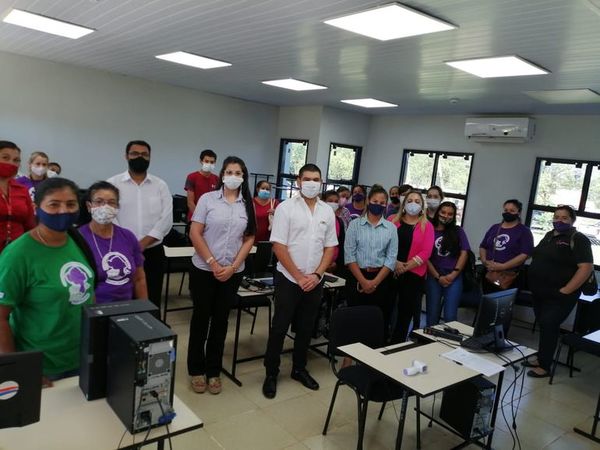 Instalan programas de capacitación a mujeres de Misiones - Nacionales - ABC Color