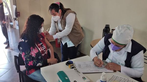 Aplican segunda dosis de AstraZeneca en Ayolas - Nacionales - ABC Color