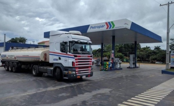 Combustible, lácteos y carnes garantizados para el fin de semana