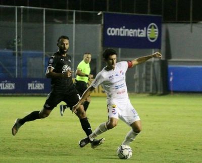 Nacional y Libertad van por su primer triunfo