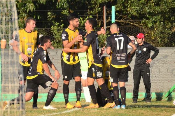 Guaraní sonríe ante el General Díaz - Fútbol de Ascenso de Paraguay - ABC Color